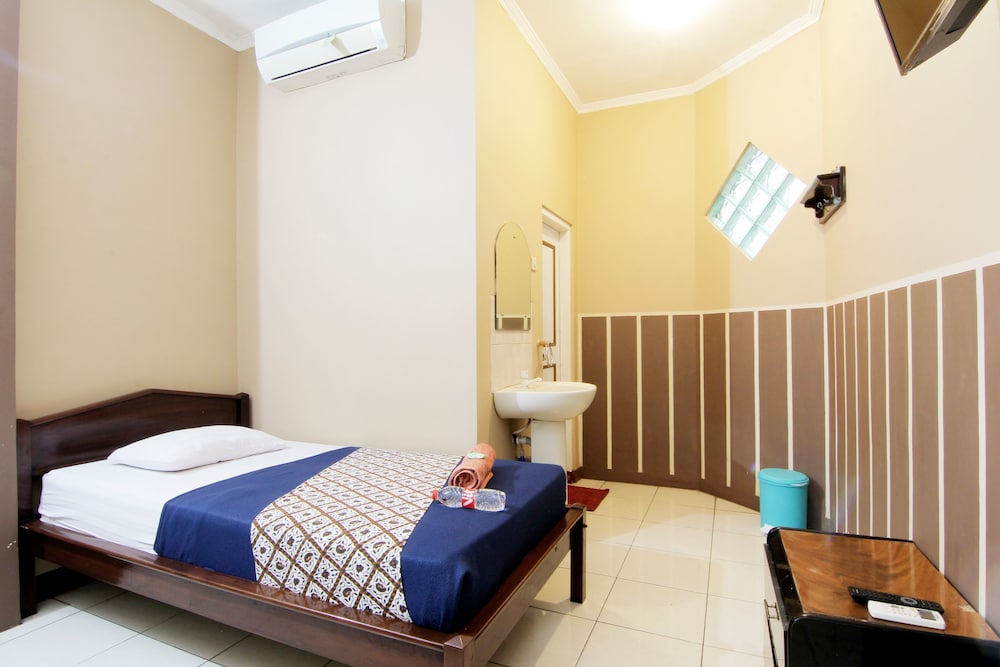 Hotel Monica Jogja 8/37