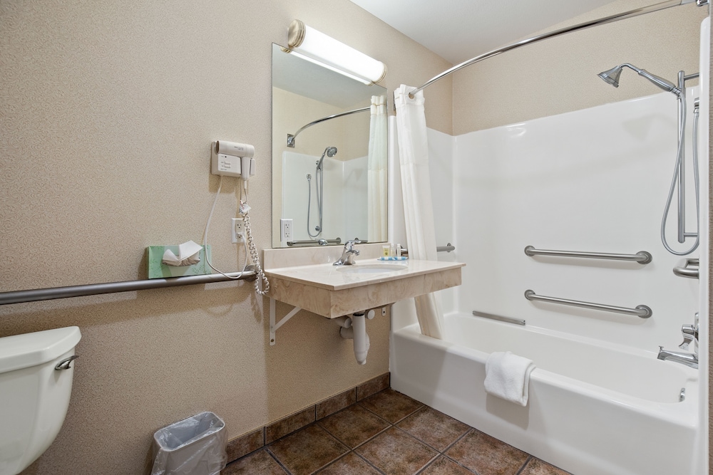 Usa Stay Hotel and Suites 26/48