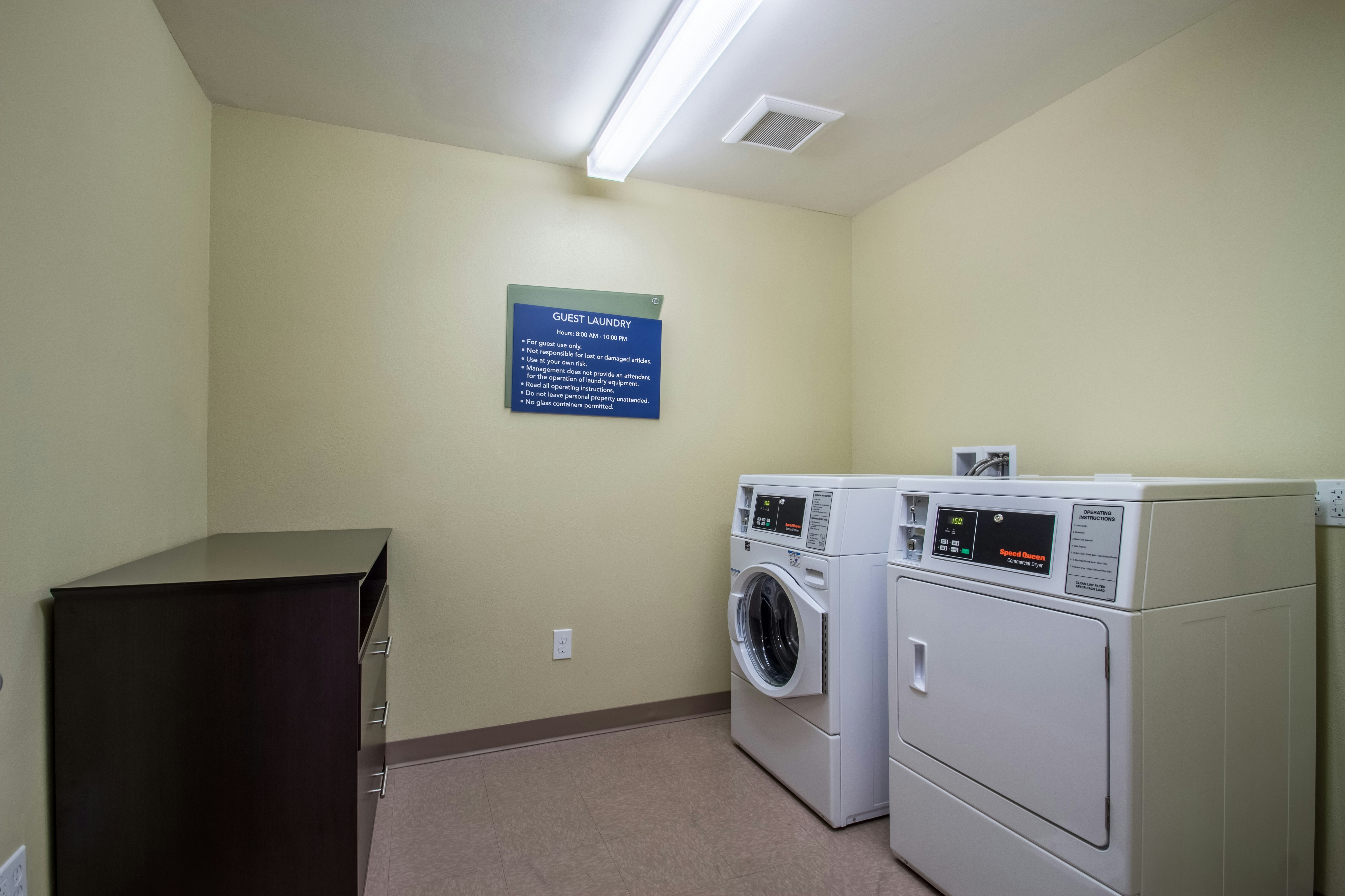 Cobblestone Inn & Suites - St. Mary S 28/57