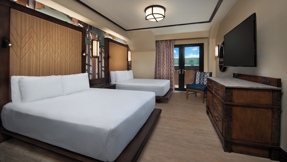 ROOM, 2 QUEEN BEDS, FIREWORKS VIEW, ACCESSIBLE