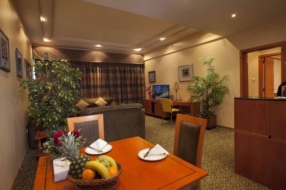 Gulf Court Hotel 39/50