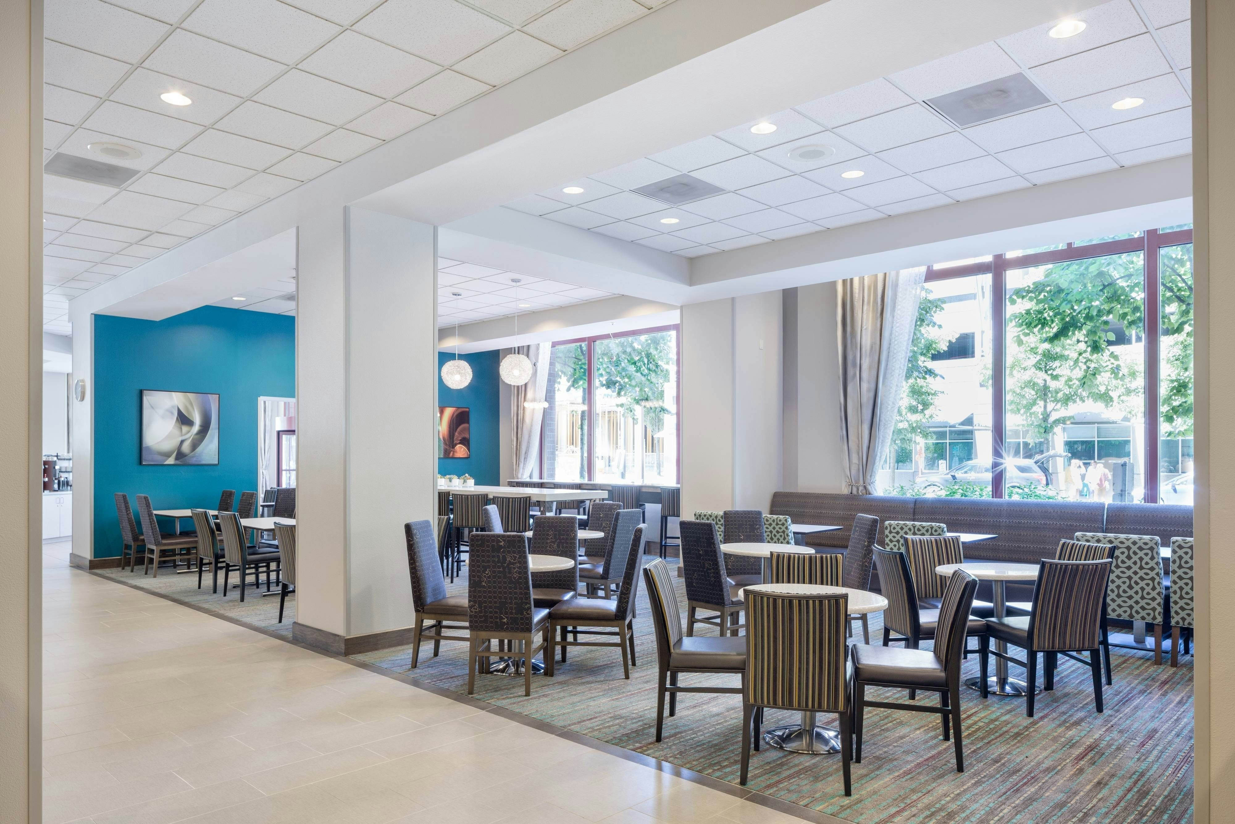 Residence Inn By Marriott Portland Downtown Riverplace 37/53