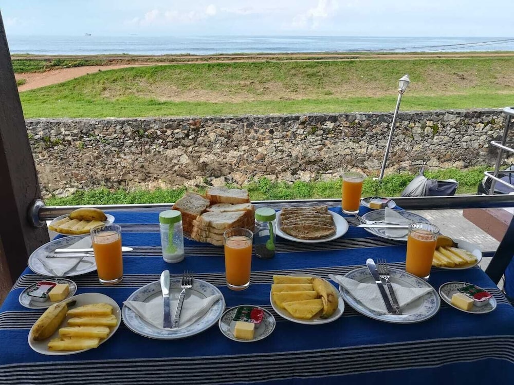Rampart View Guest House 28/48