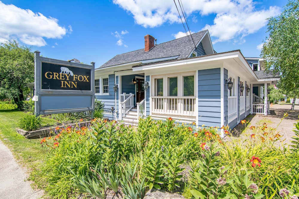 Grey Fox Inn Resort 2/66
