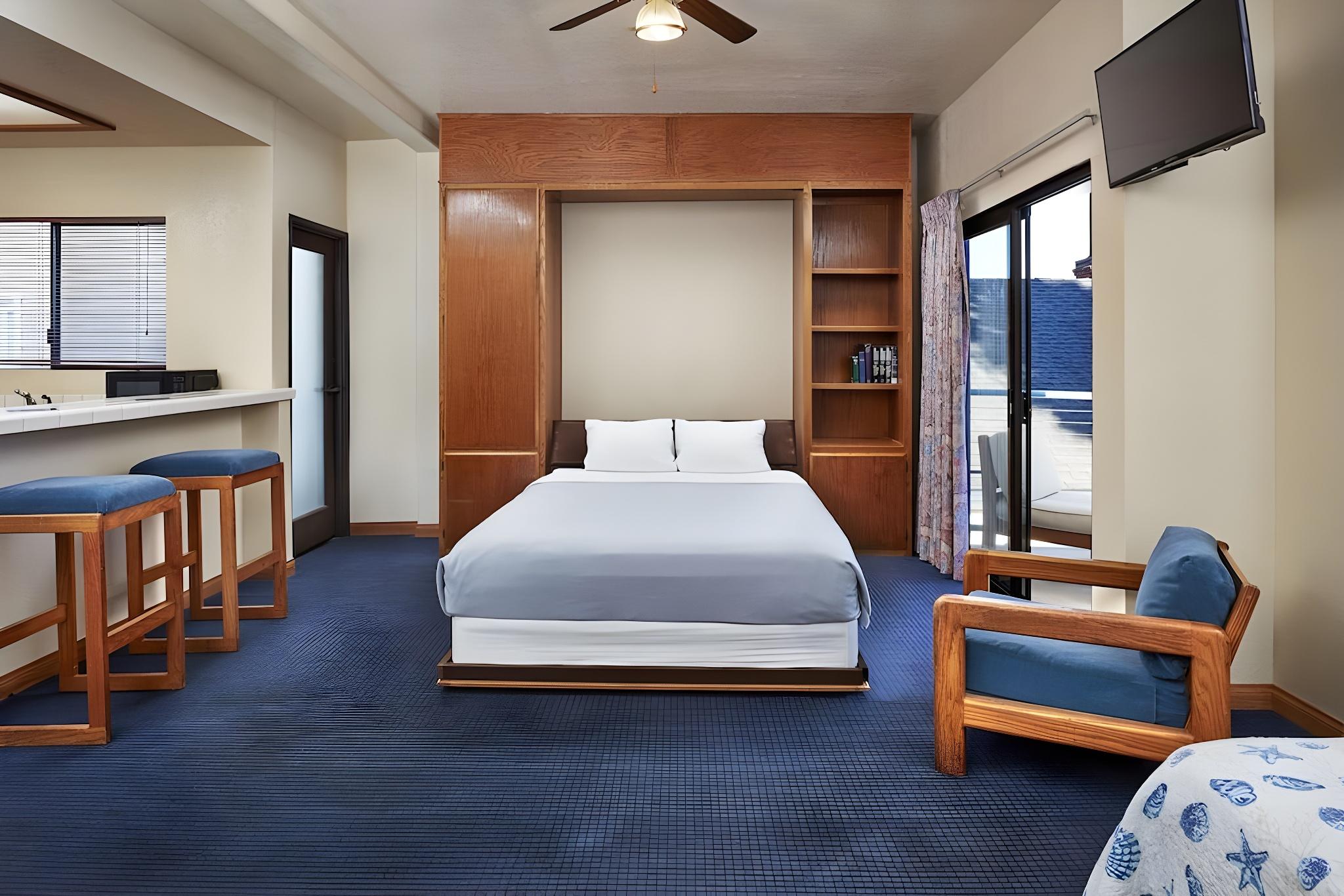 Suite, Multiple Beds