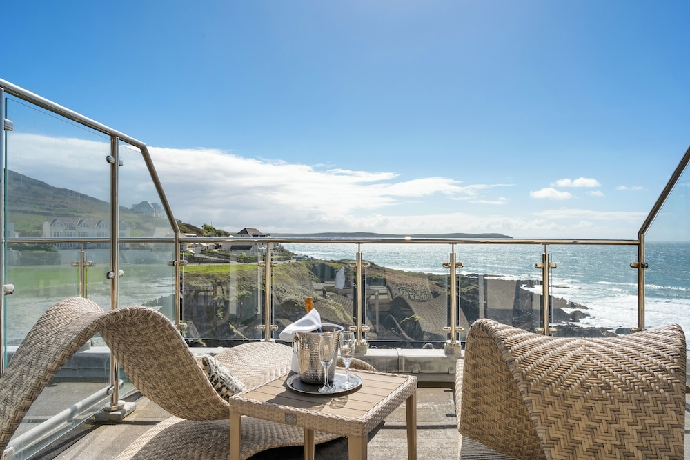 Watersmeet Hotel 24/50