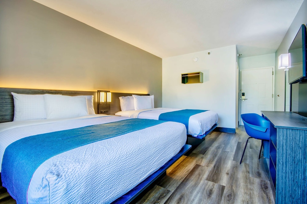 Motel6 Jeffersonville, IN - Louisville 13/33