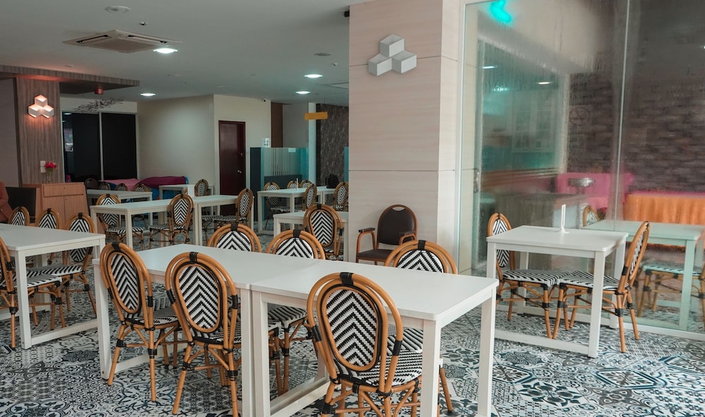 Hotel Sandakan 61/75