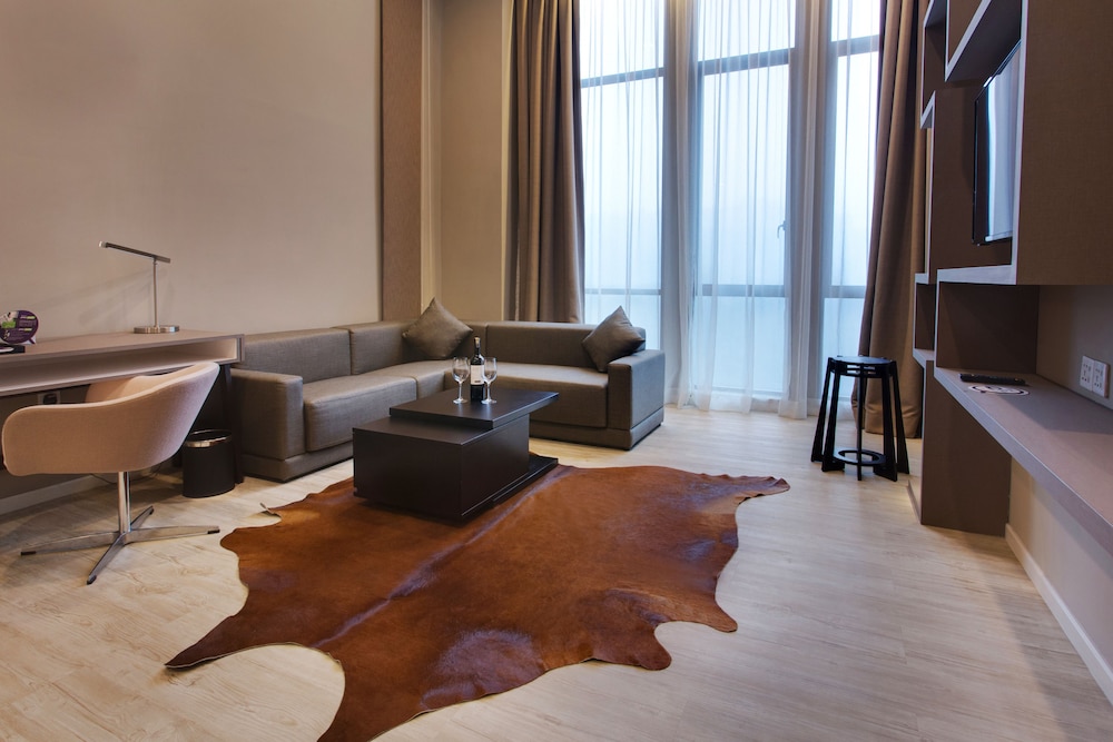 Qliq Damansara 43/60