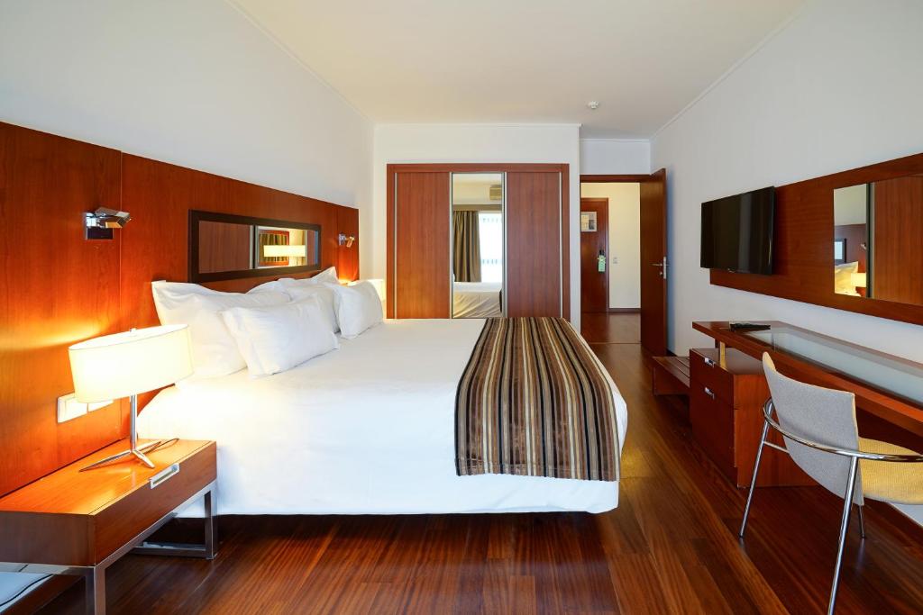 1 BEDROOM, APARTMENT