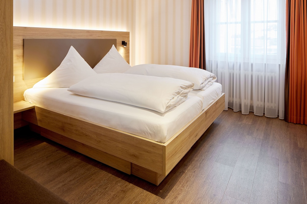Hotel Zum Schiff 22/53