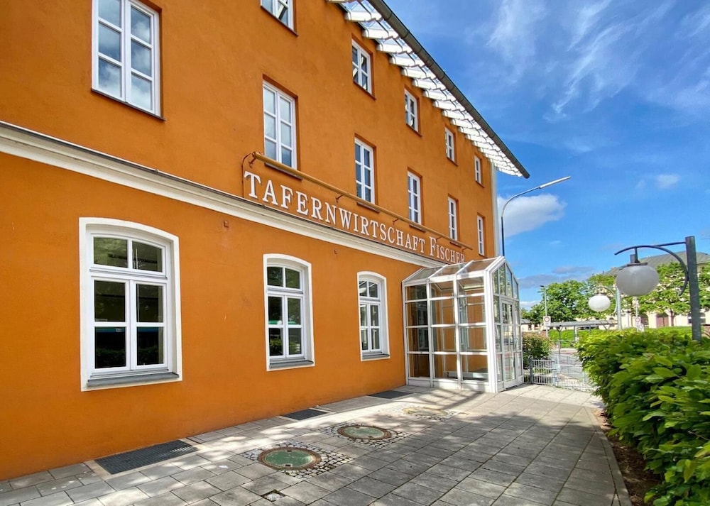 Hotel and Tafernwirtschaft zum Fischer 3/16