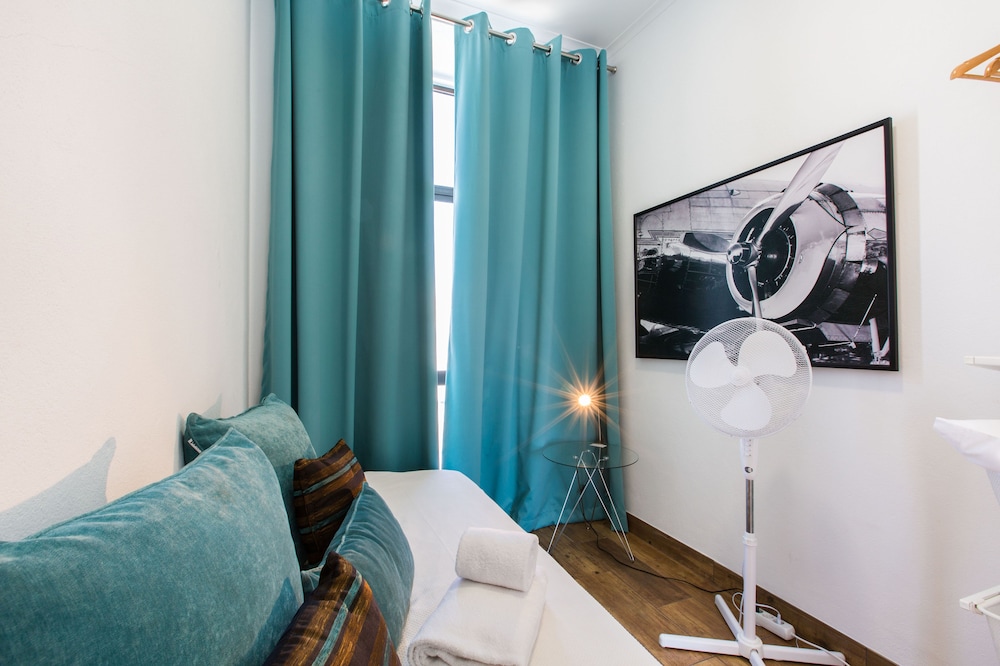 Faro Cosy Guest House 10/28