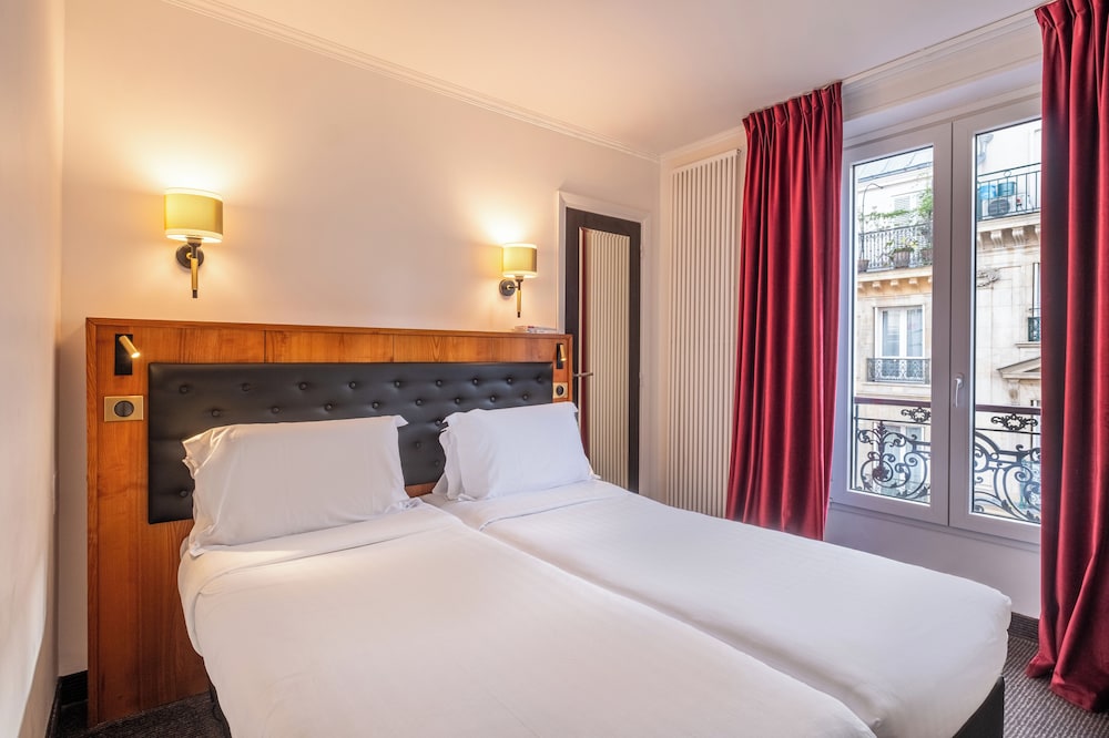 Hotel College De France 28/61