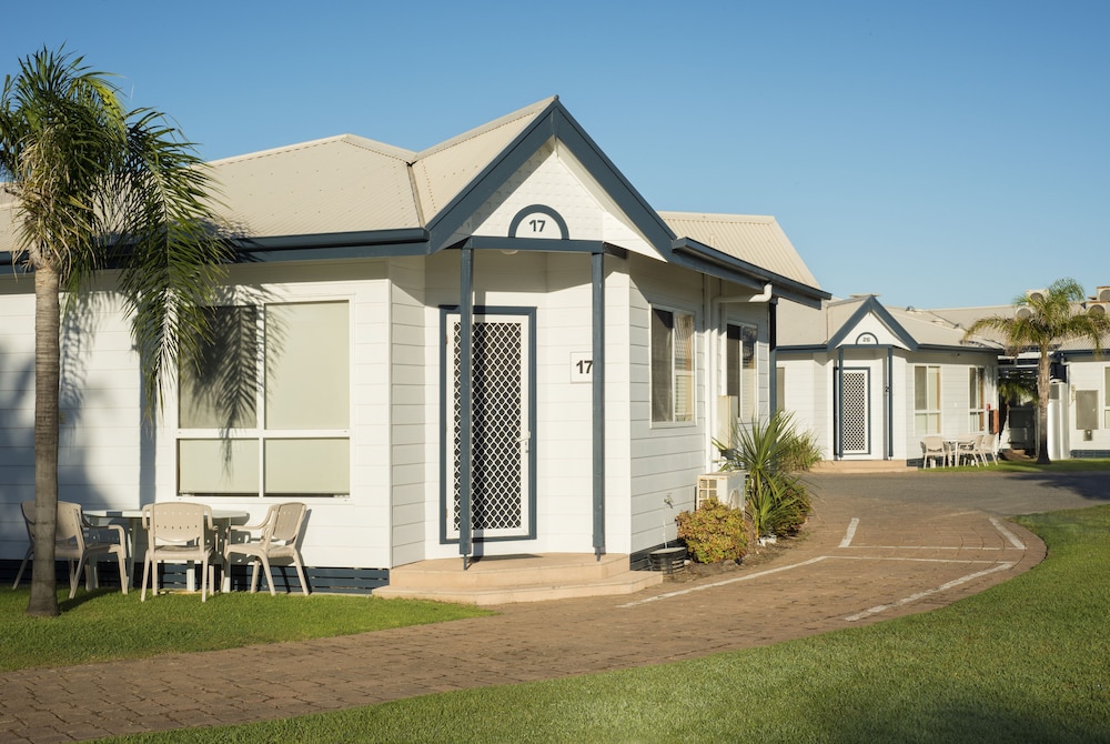 West Beach Parks Resort 1/51