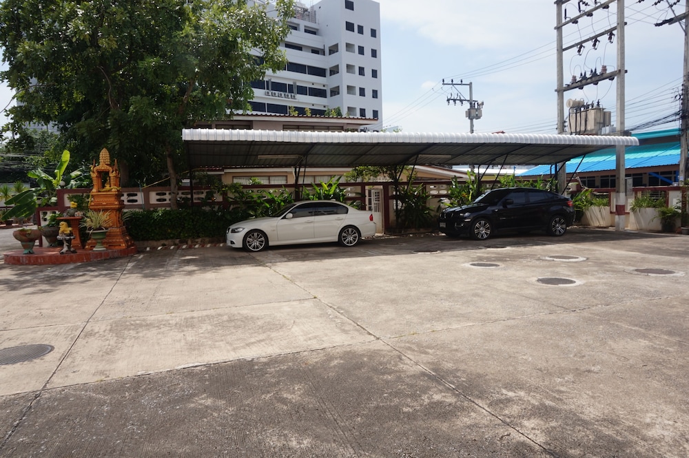 M In Korat 17/23
