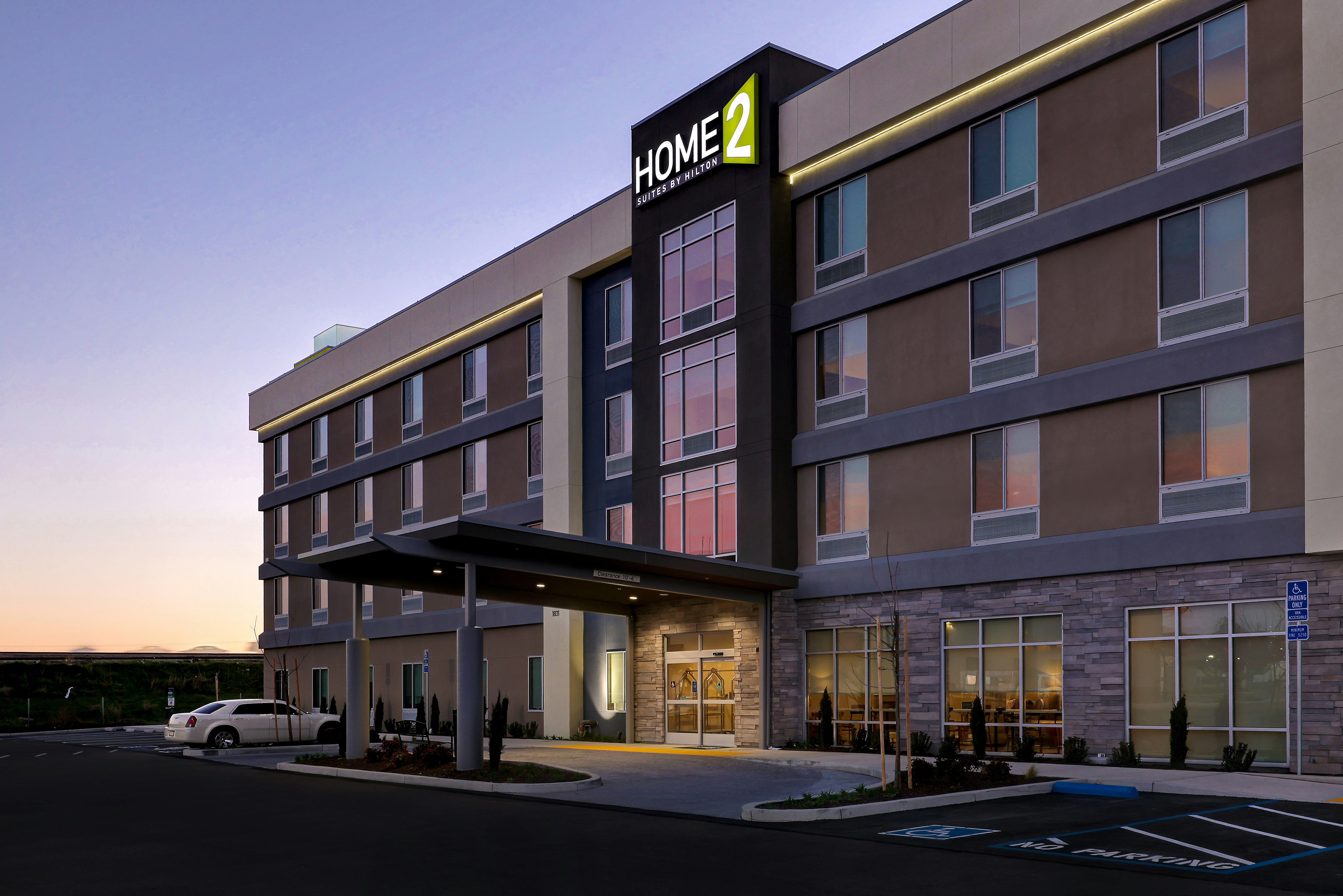 Home2 Suites by Hilton Turlock 17/18