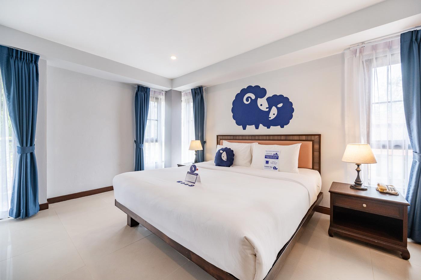 Koko Couple, Standard, Queen Bed