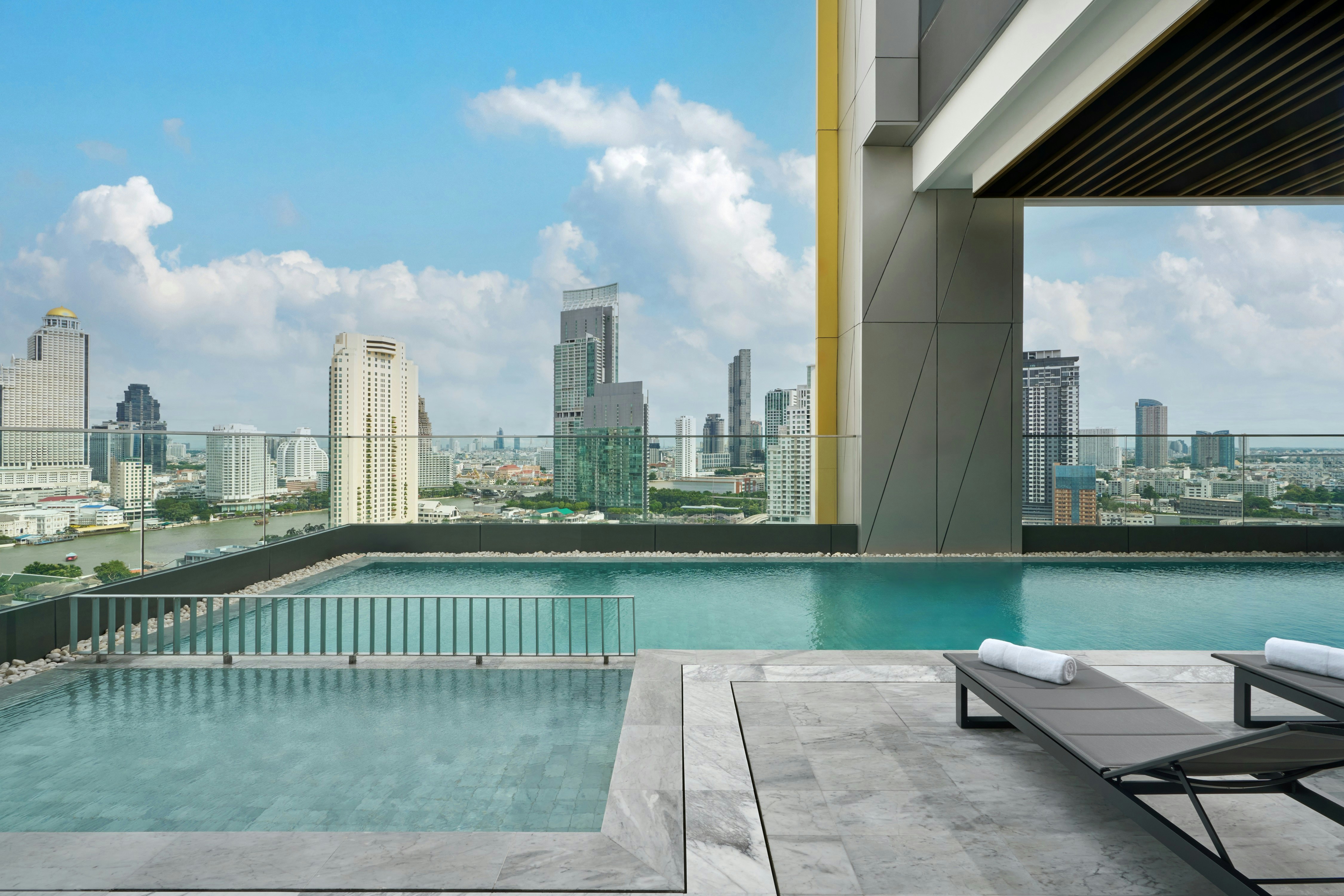 Hilton Garden Inn Bangkok Riverside 11/26