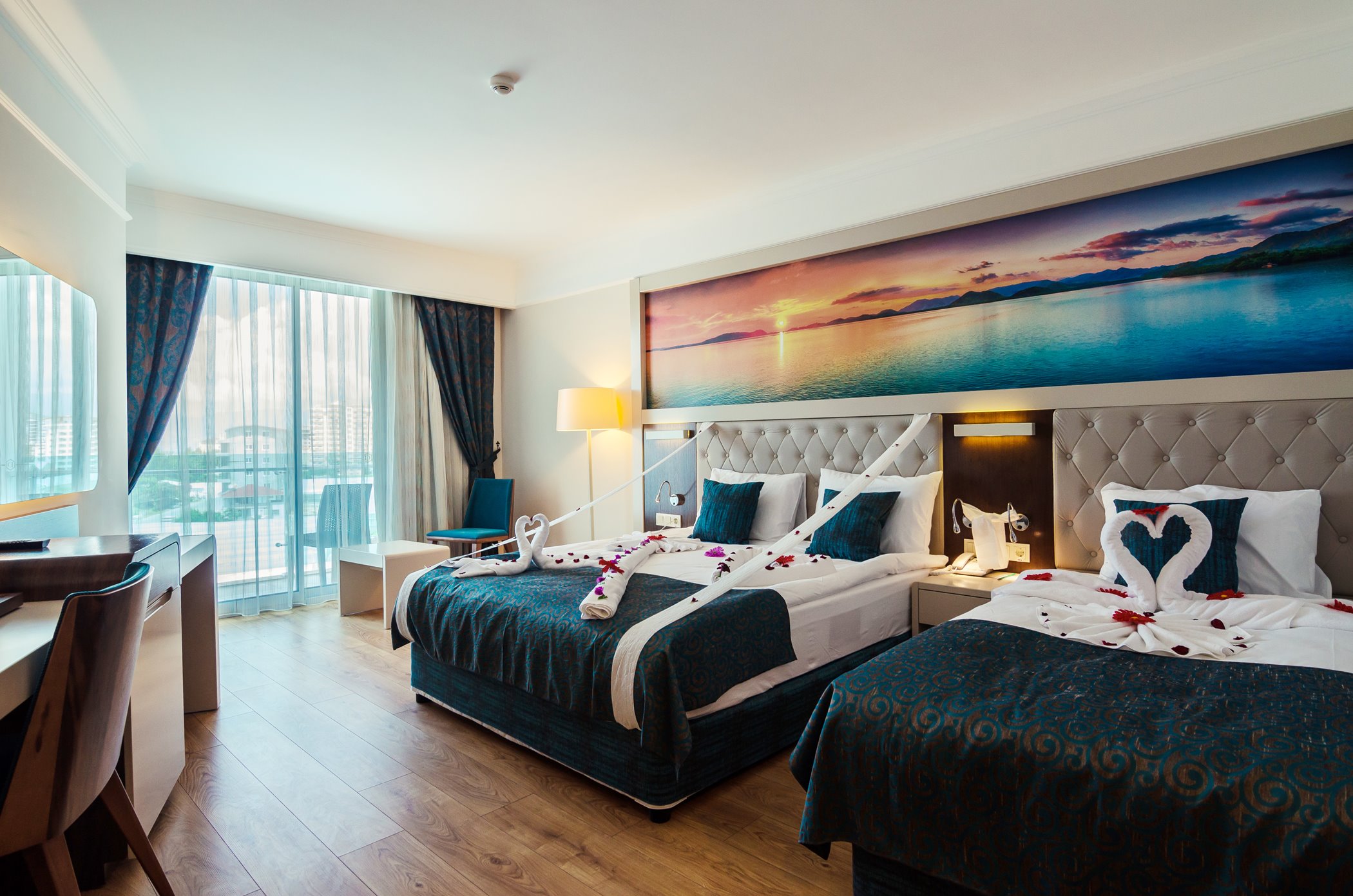 ROOM, DOUBLE BED, SIDE SEA VIEW