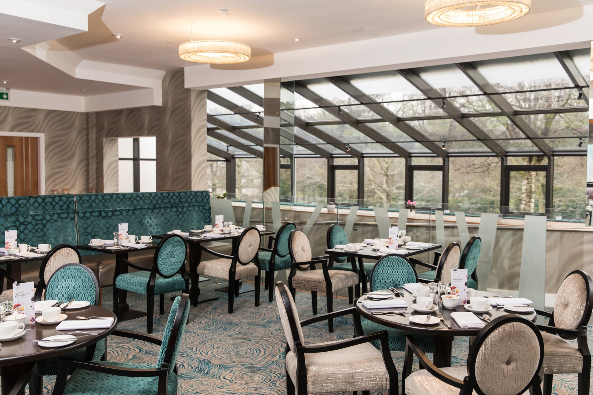 Stormont Hotel 35/44