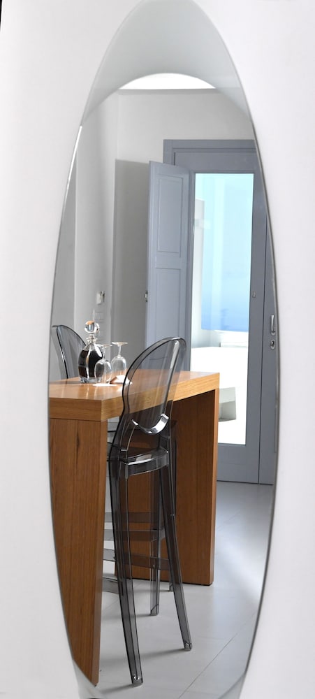 Nova Luxury Suites 40/50