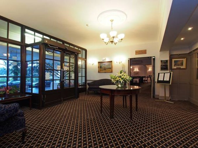 Chatsworth Hotel 3/7