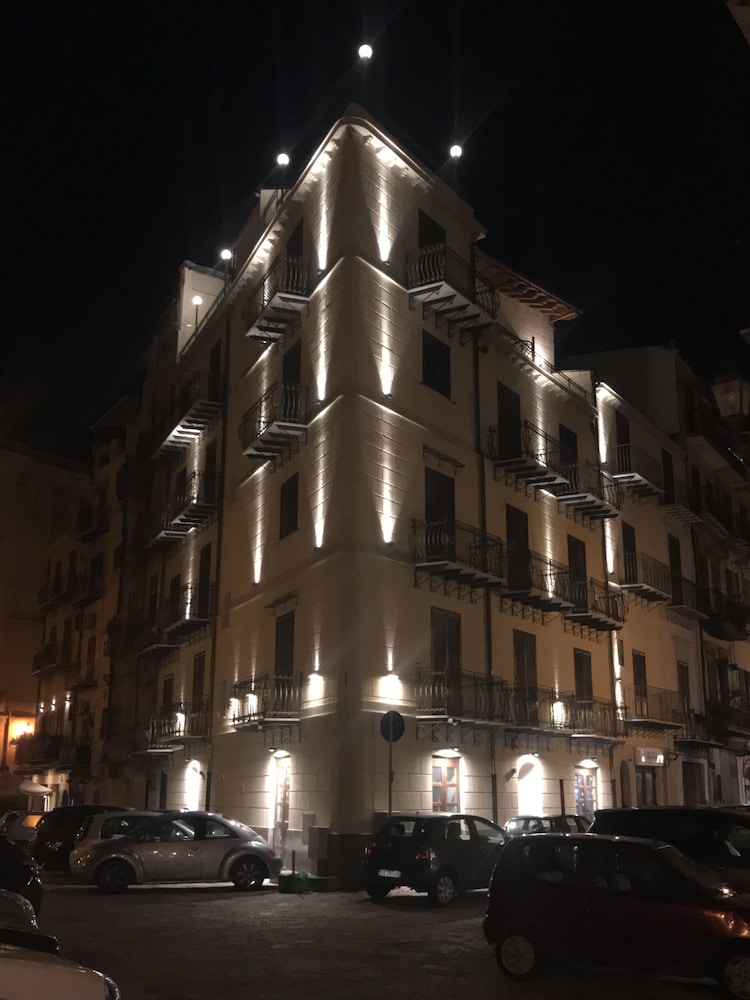 La Serenissima Hotel 2/44