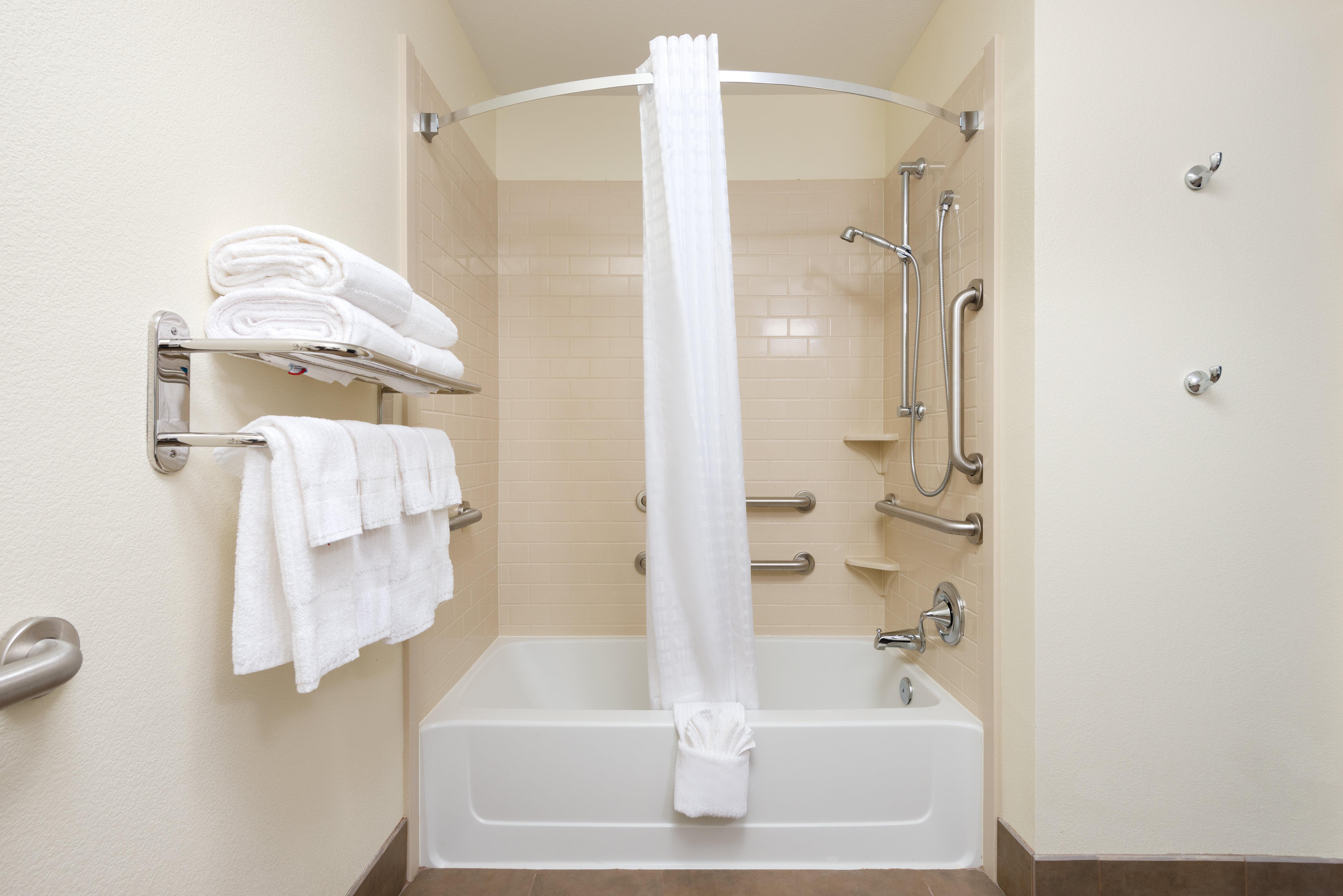 استوديو بسريرين كوين لذوي الإعاقة، Candlewood Suites Columbia East 3/3