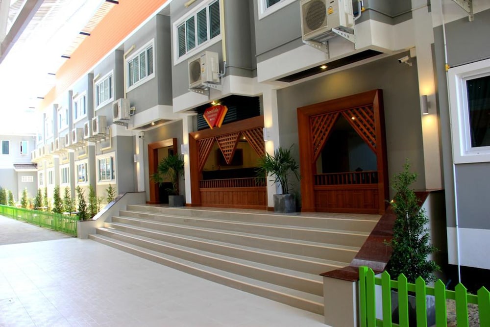 Panmanee Hotel 1/35