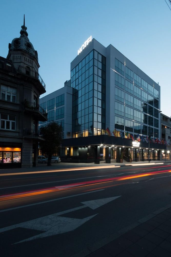 New City Hotel and Restaurant Nis 4/56