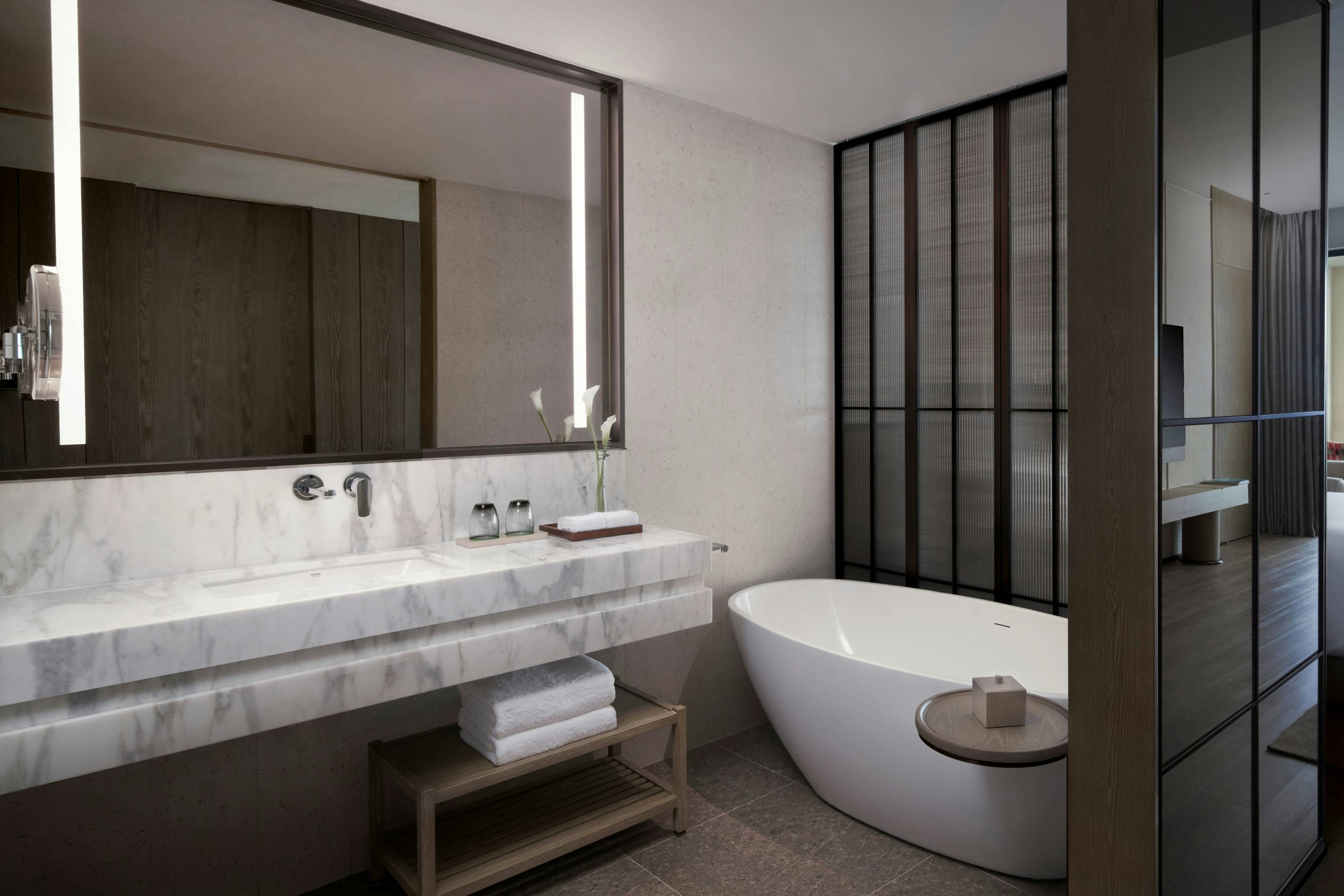 غرفة بسرير مزدوج، Marriott Yalong Bay 3/3
