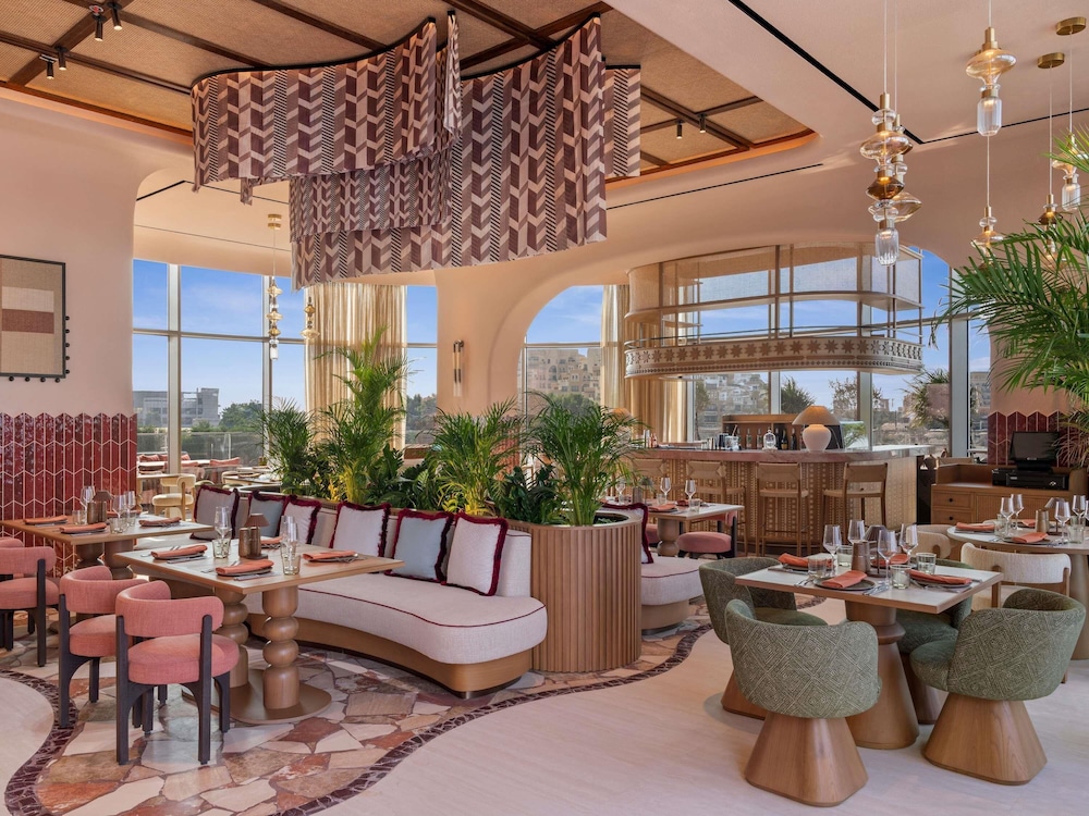 SO/RAS AL KHAIMAH ADULTS ONLY 13 34/55