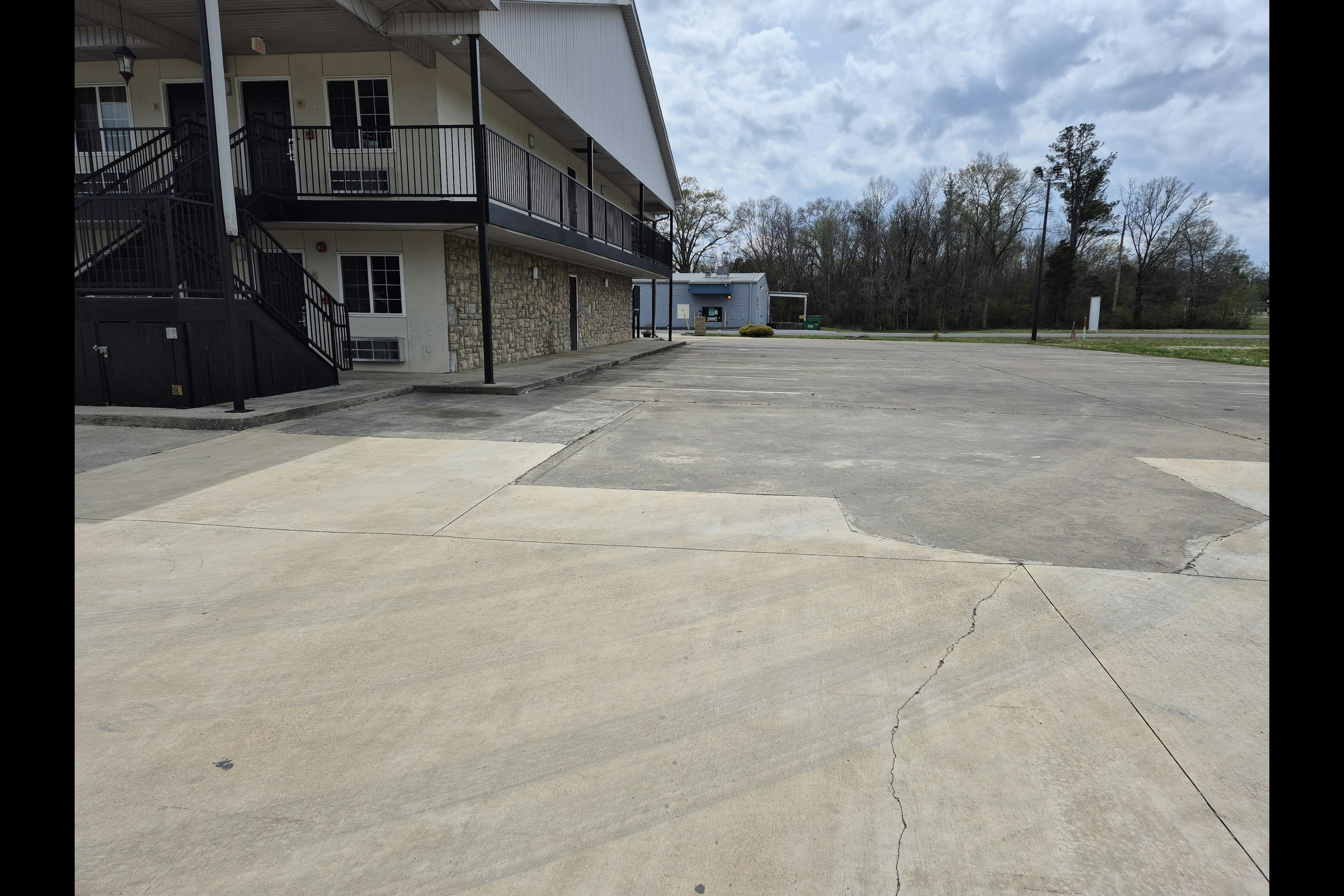 General Bragg Inn & Suites Chickamauga 14/19