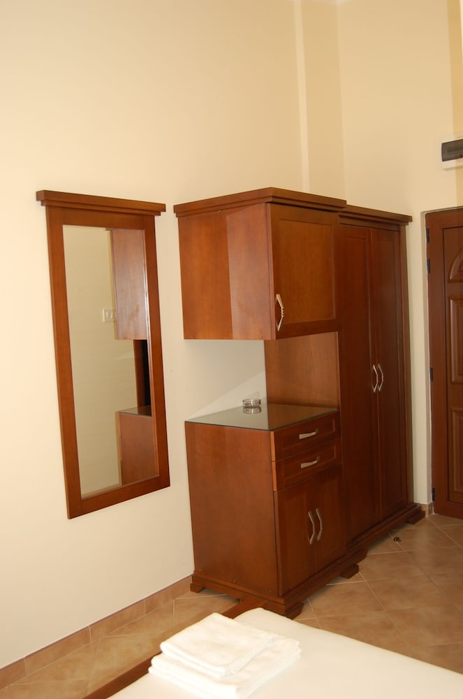 Apartments Dobrotski Dvori 3/64