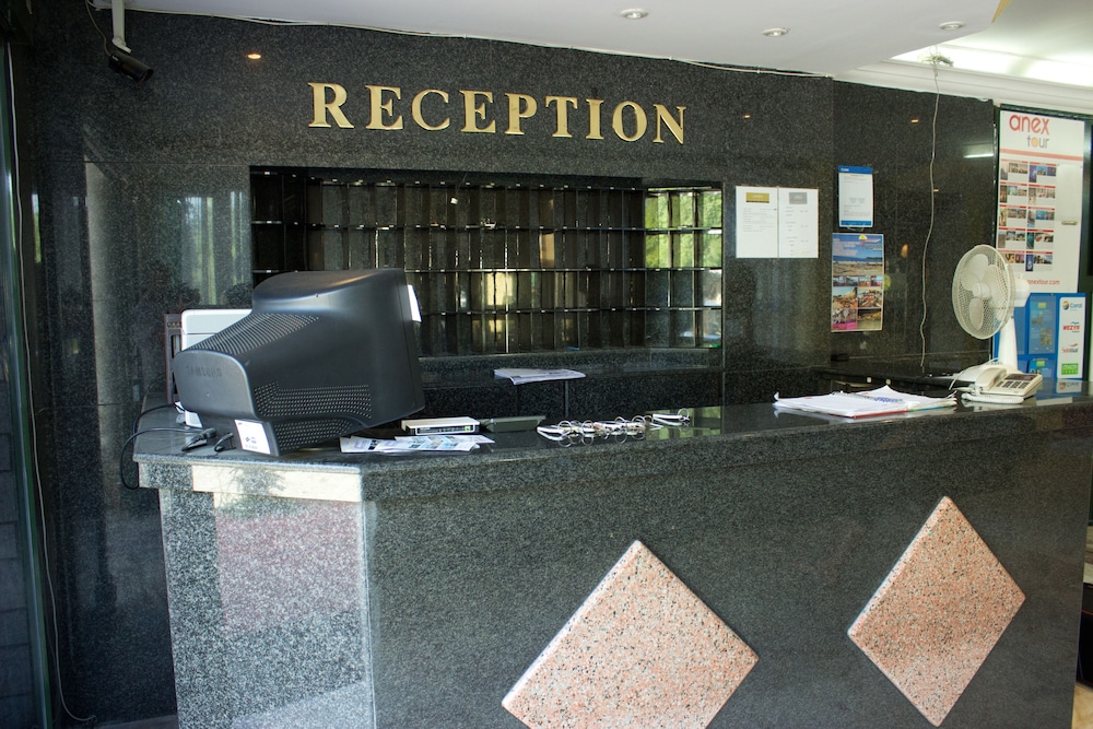 Ares City Hotel 6/22