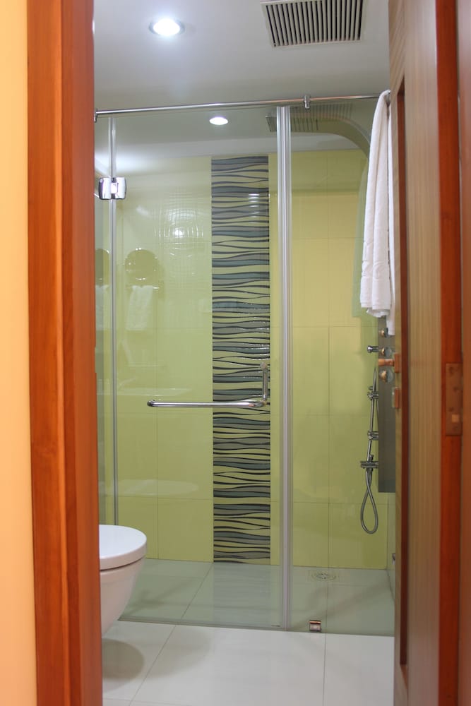 Pristine Residency Hotel 16/16