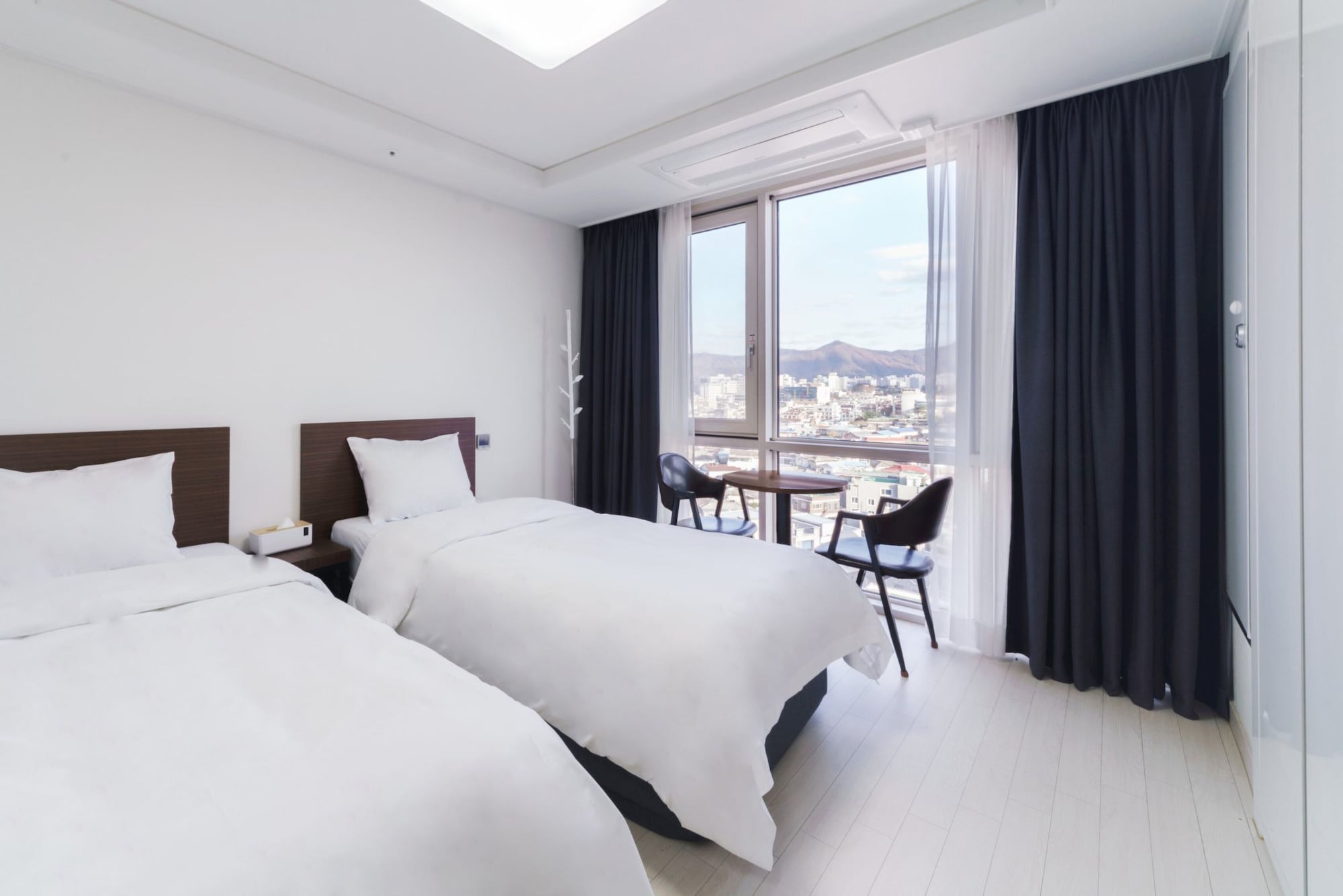 STANDARD, TWIN BEDS