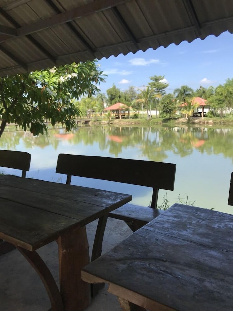 Khwanruen Fishing Resort 44/59
