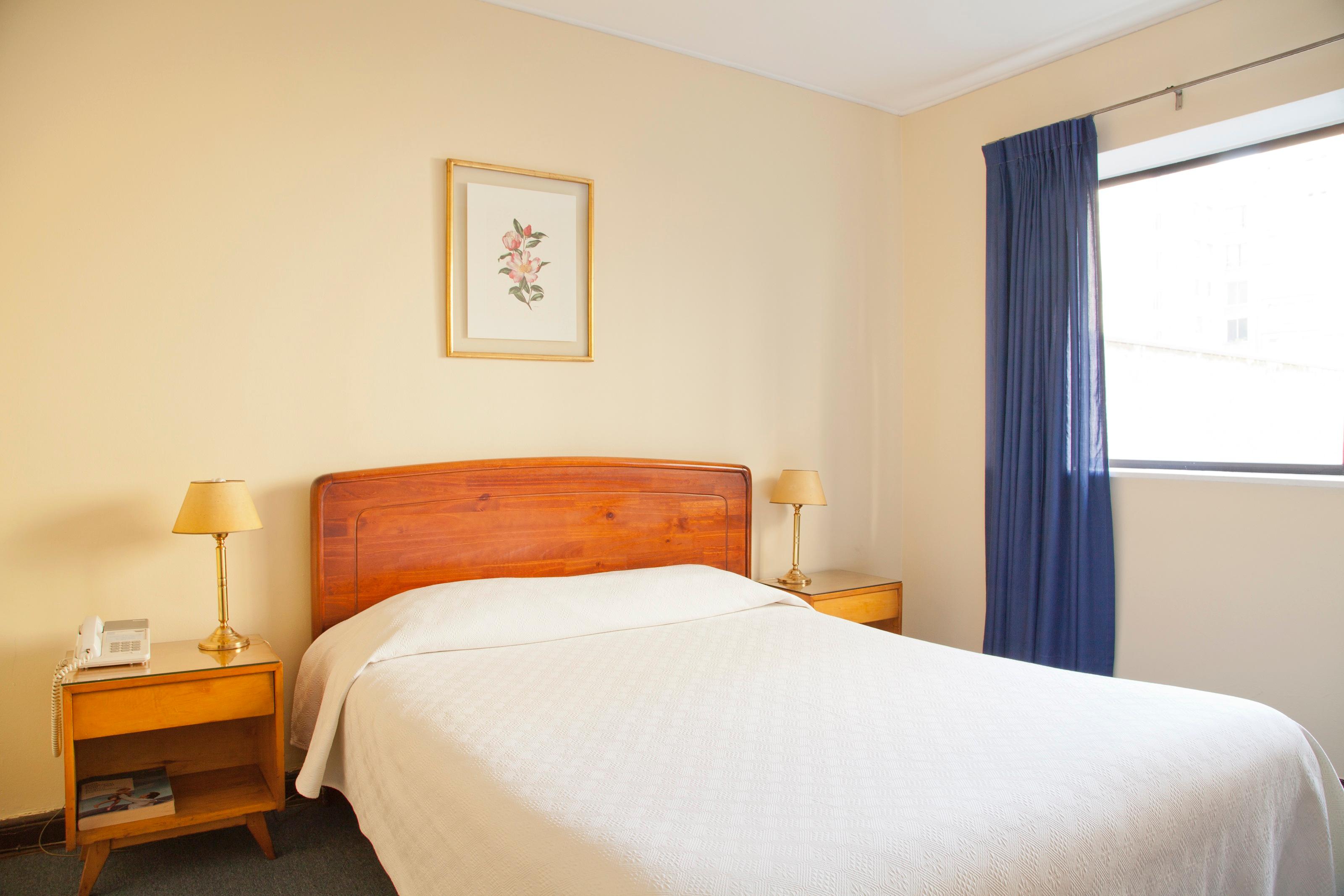 ROOM, DOUBLE BED