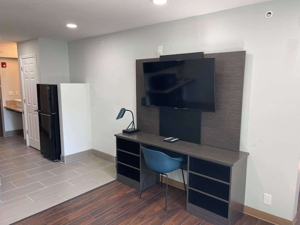 Motel6 Peoria, IL 52/66