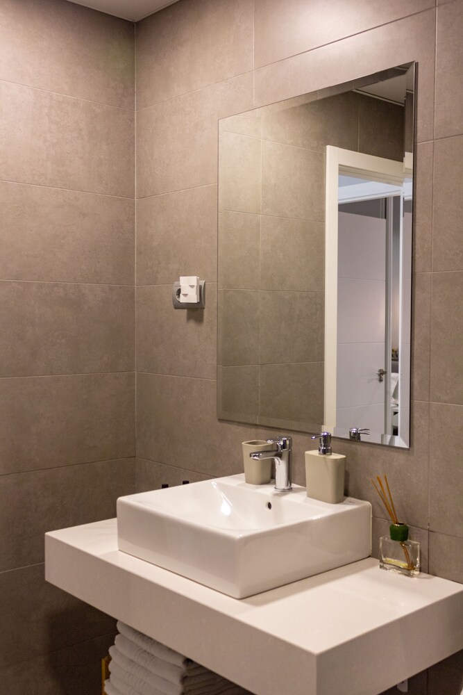 Arenal Suites 40/50