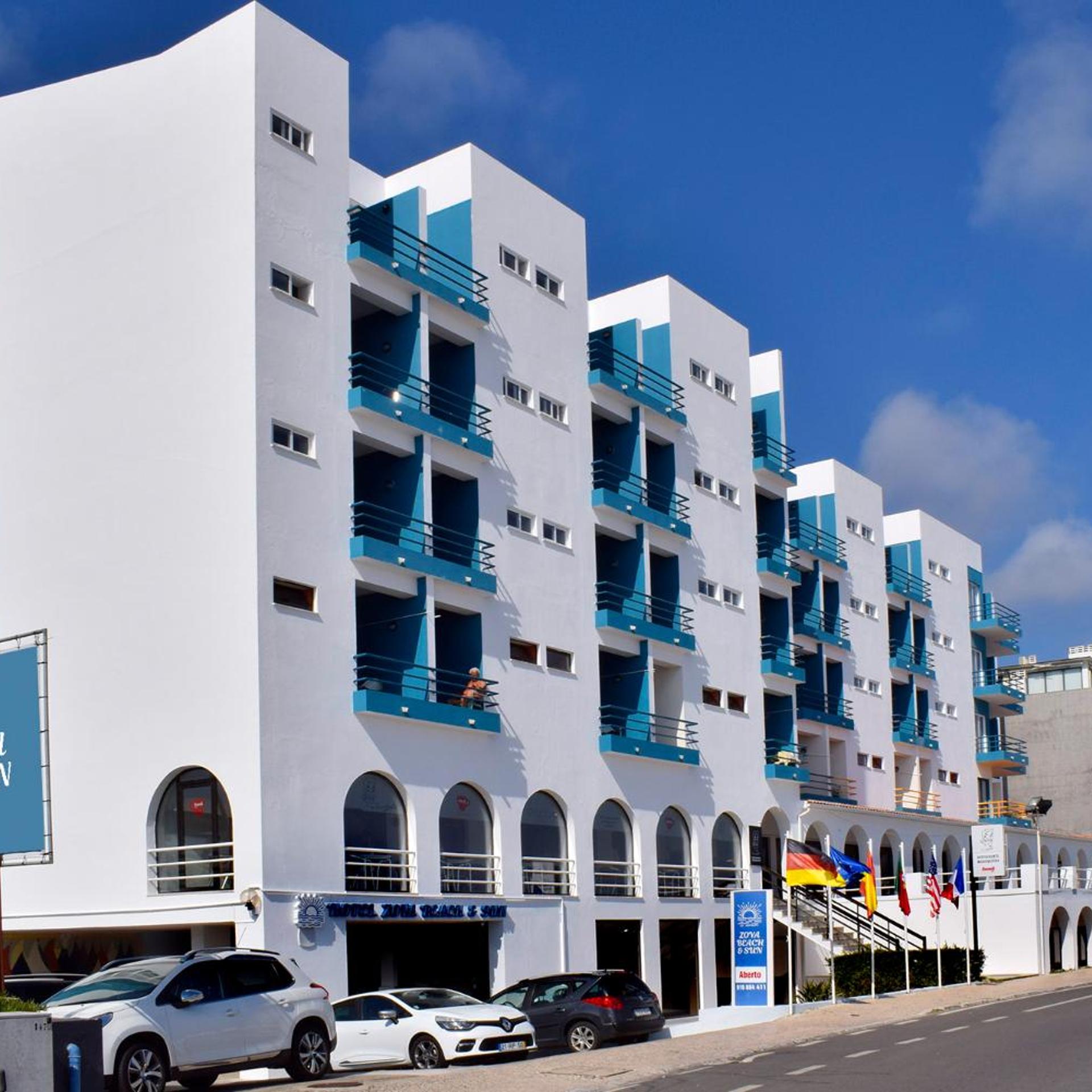 THE FOZ Beach Hotel 7/50