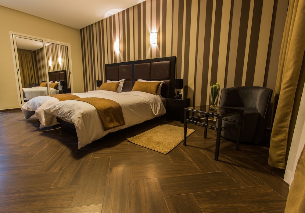 Hotel Swani 12/26