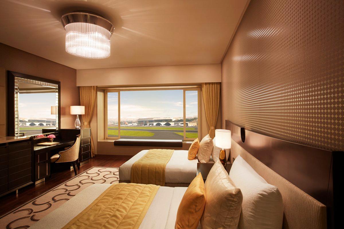 Luxury, Twin Beds