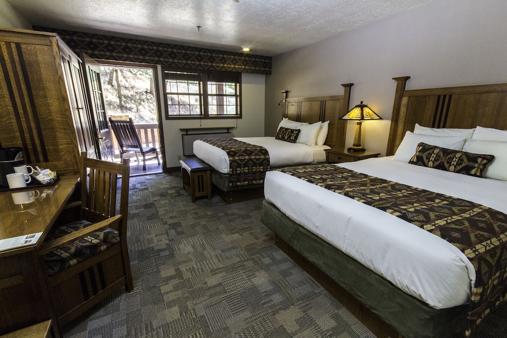 Zion Lodge Inside The Park 5/41