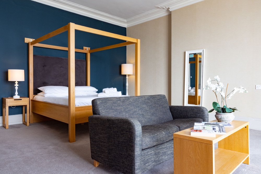 The Imperial Hotel Tenby 33/40