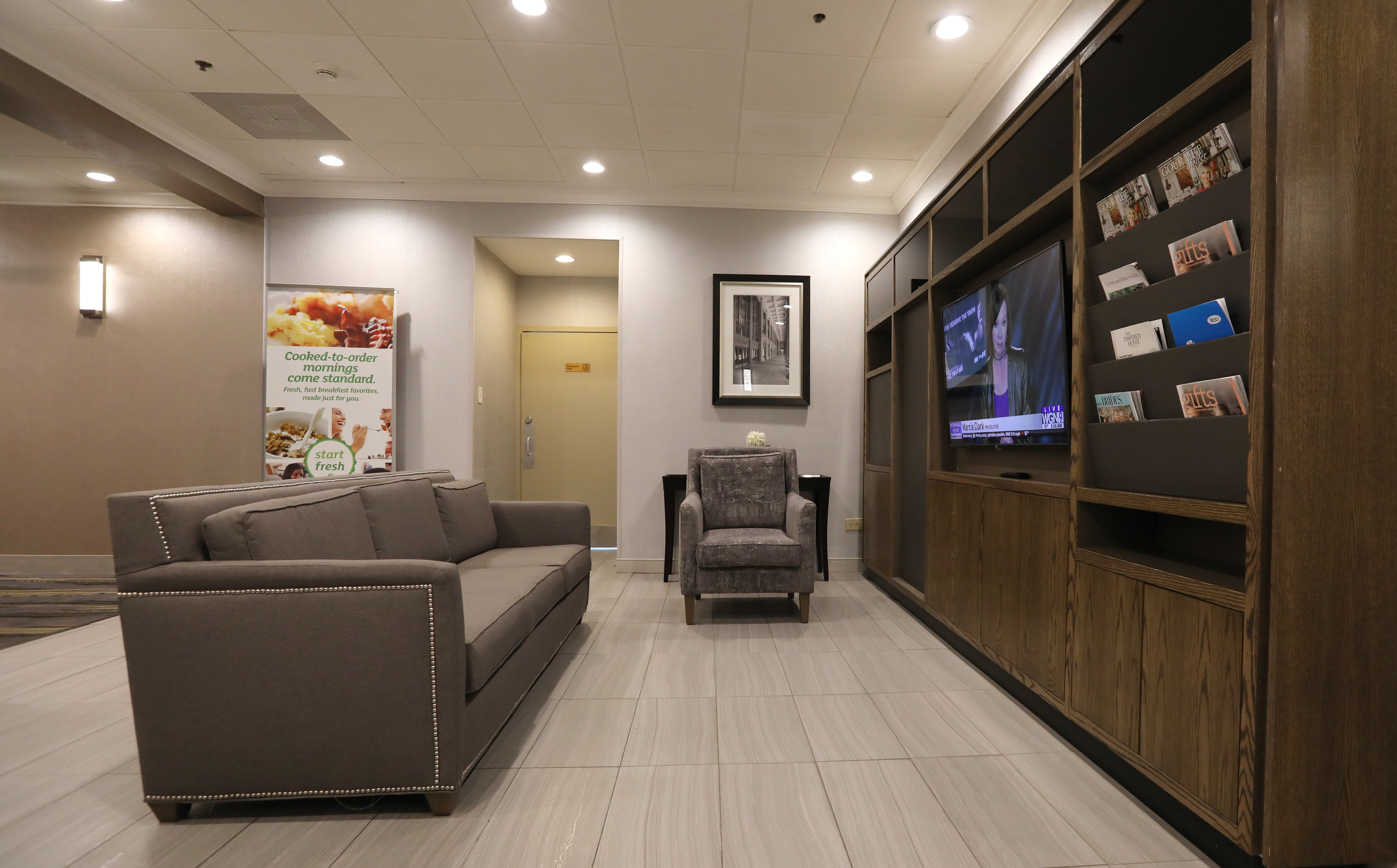 Holiday Inn Chicago O'Hare 42/71