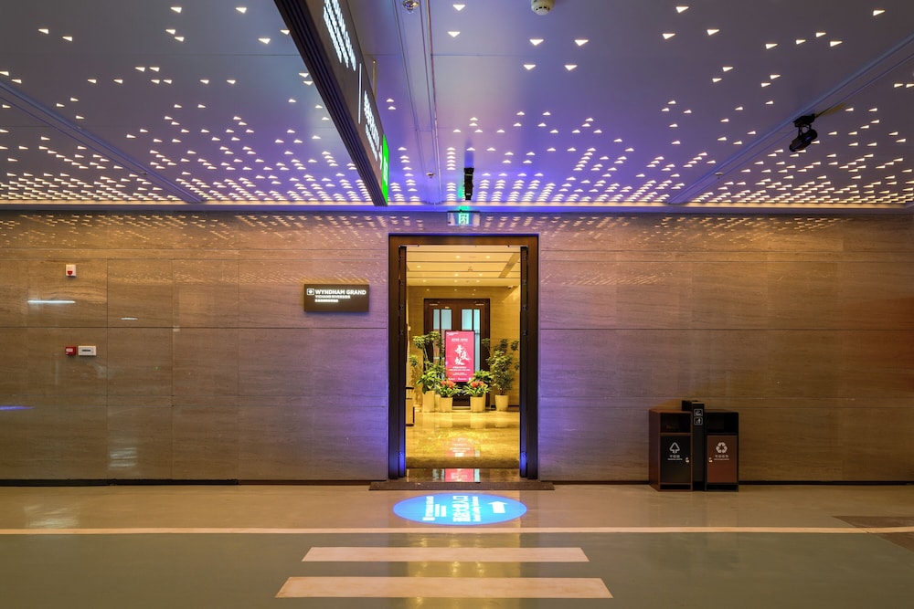Wyndham Grand Yichang Riverside 16/71