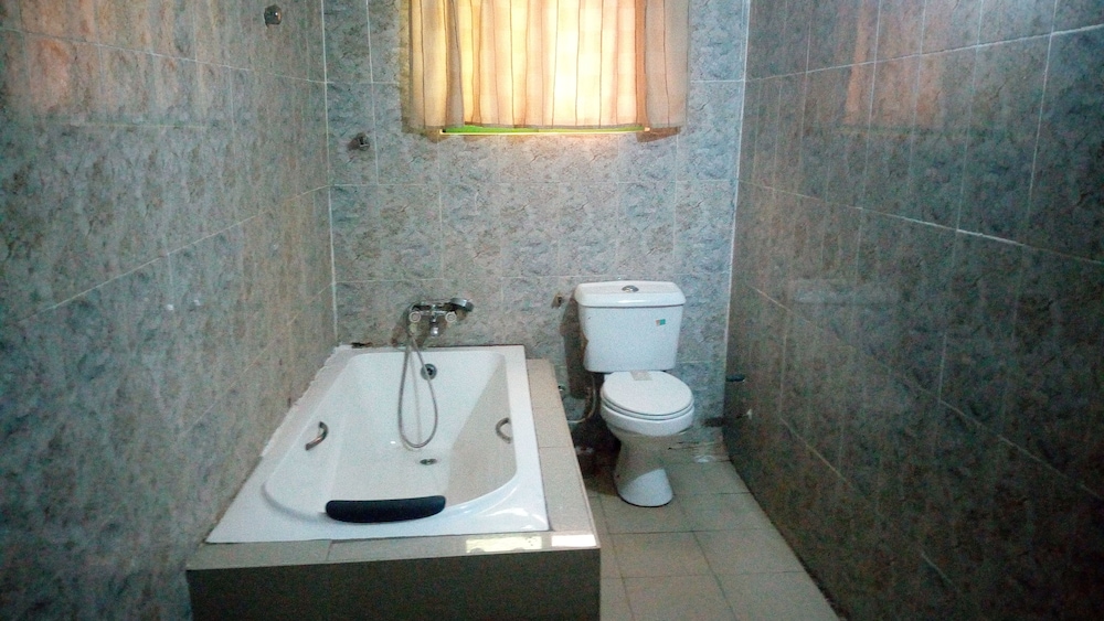 Abal Hall And Hotels 18/18